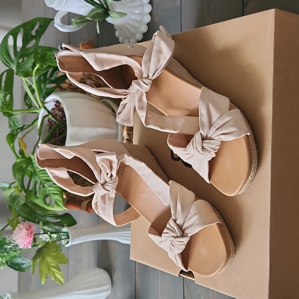 UGG Yarrow Espadrille Wedge Sandal